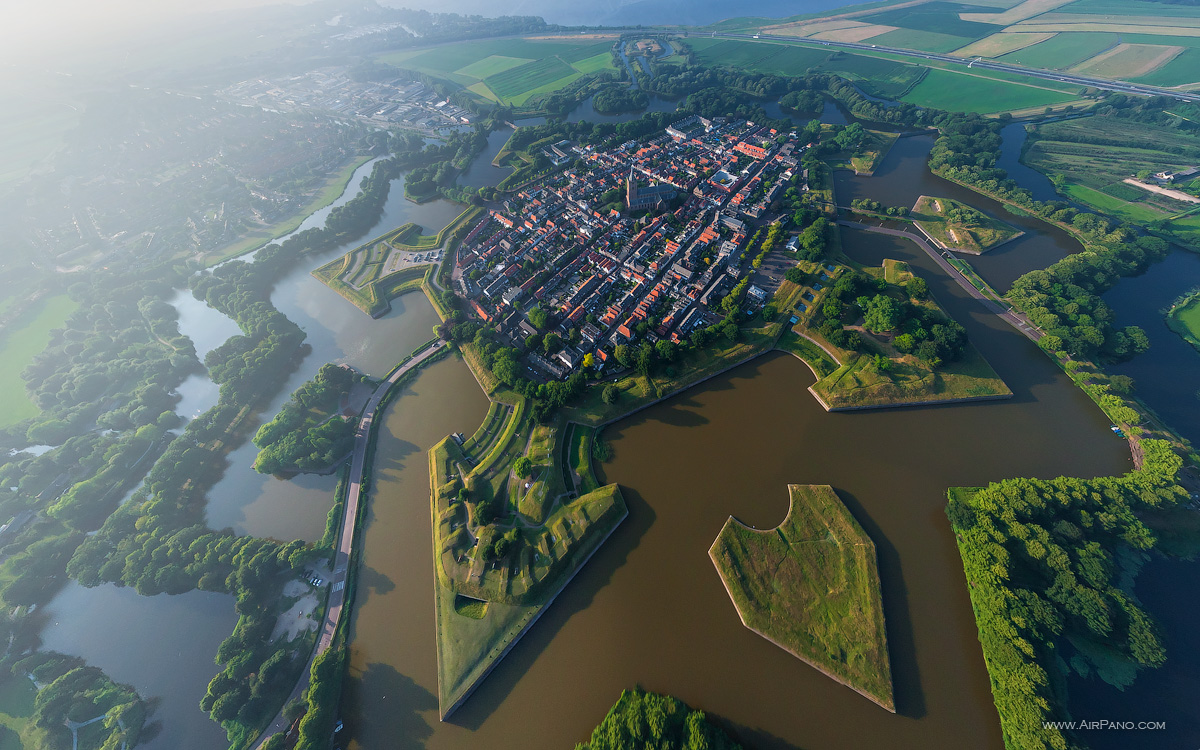 Naarden